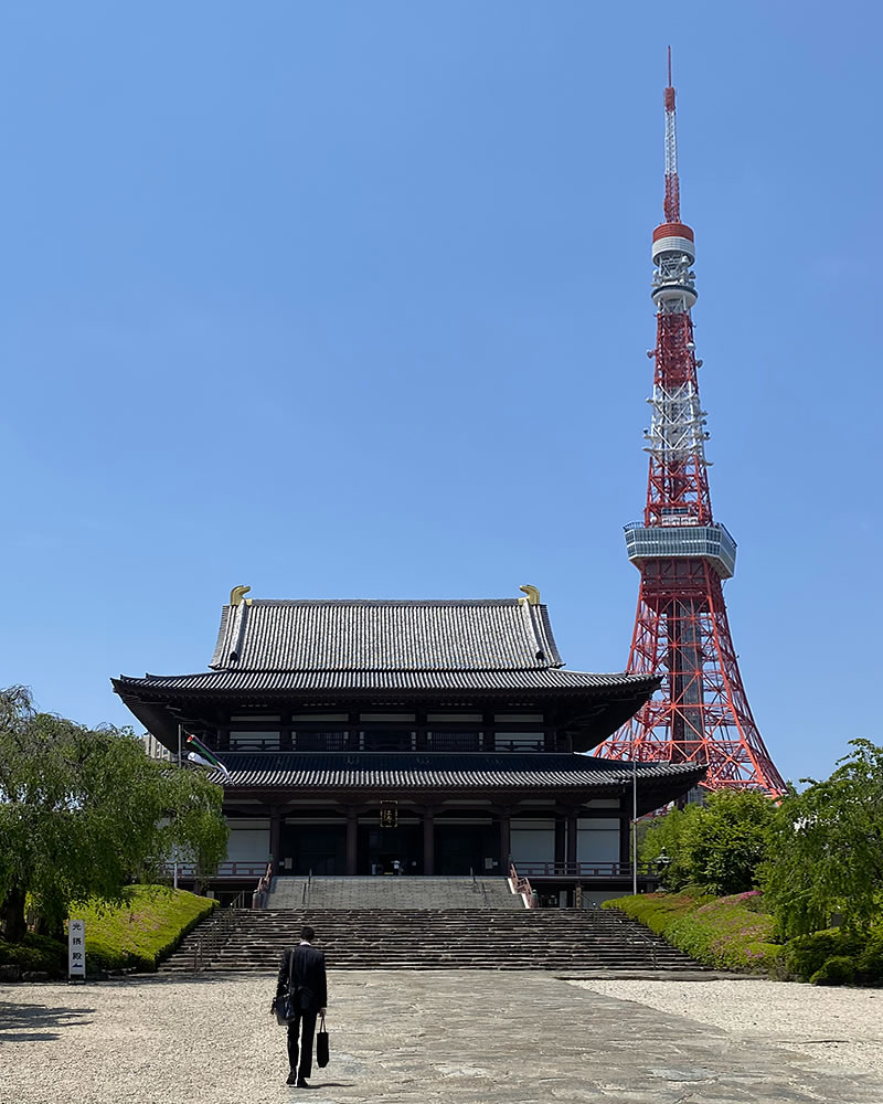 芝増上寺本堂と東京タワー