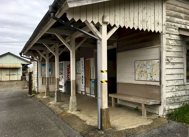 小湊鉄道高滝駅舎