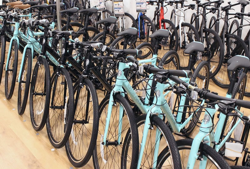 自転車ショップの店内風景