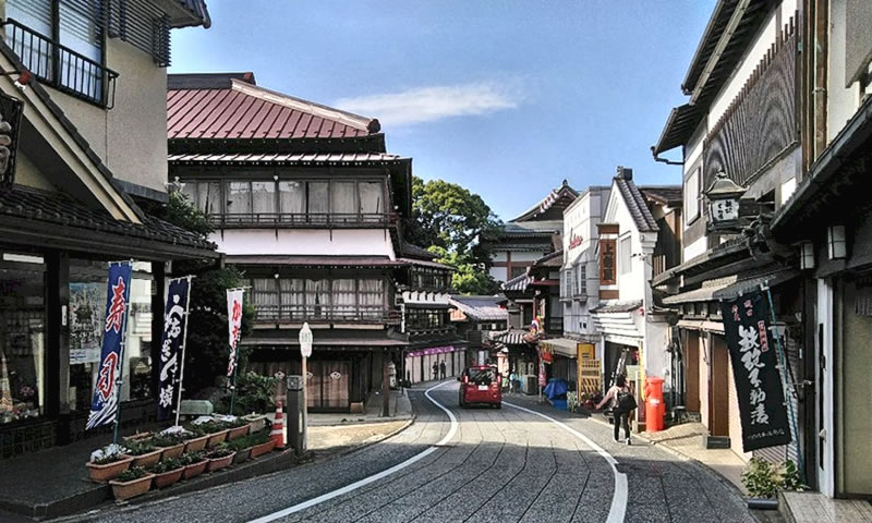 成田山新勝寺 表参道の風景