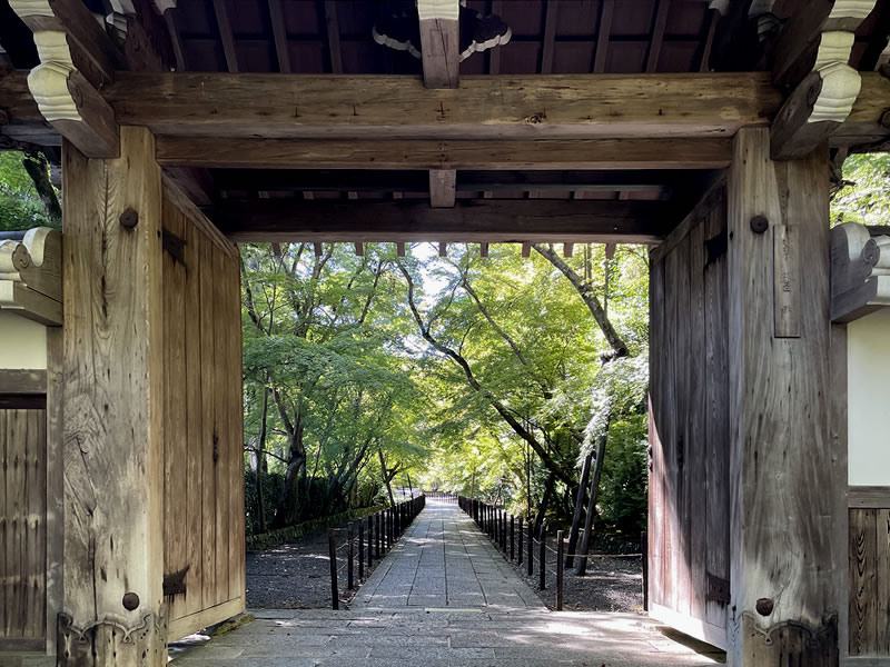 光明寺 山門