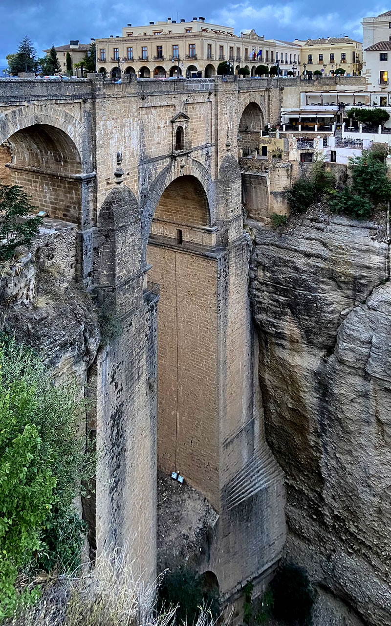 スペイン ロンダ ヌエボ橋 Puente Nuevo の風景